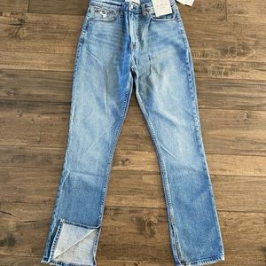 Abercrombie & Fitch Skinny Jean w/split hem NWT size 29